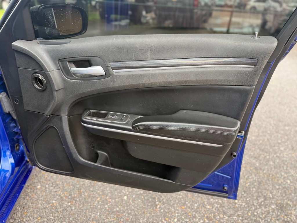 2020 Chrysler 300 Image 20