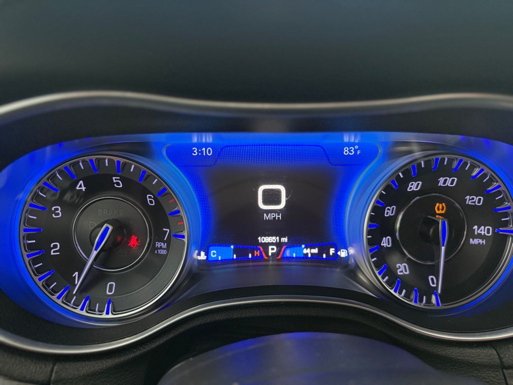 2020 Chrysler 300 Image 22