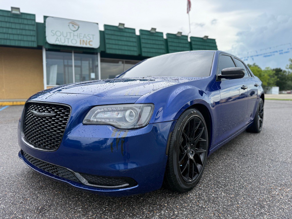 2020 Chrysler 300 Image 29