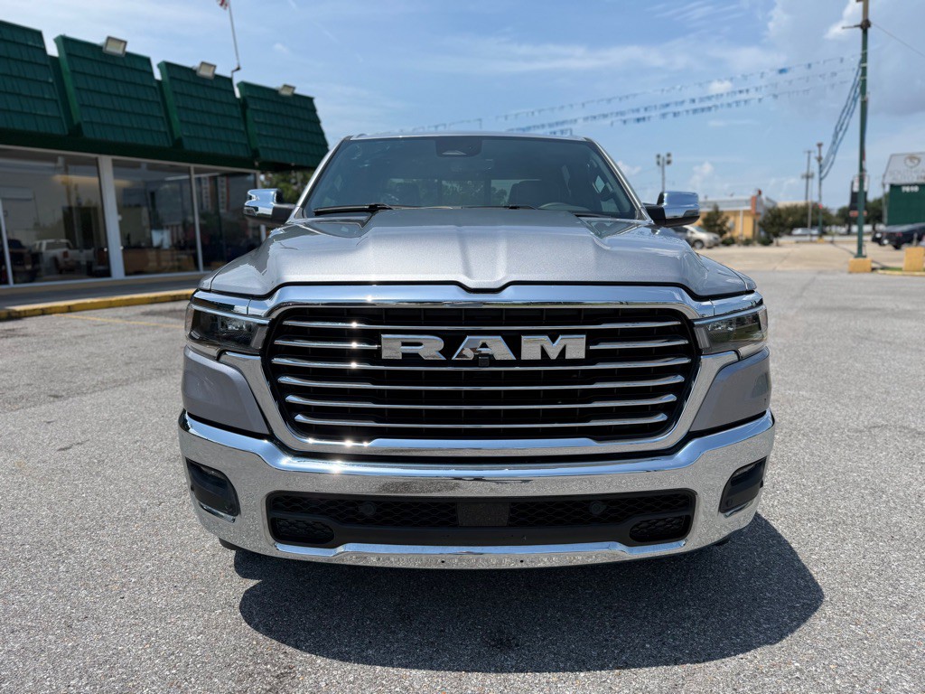 2025 RAM 1500 Image 2
