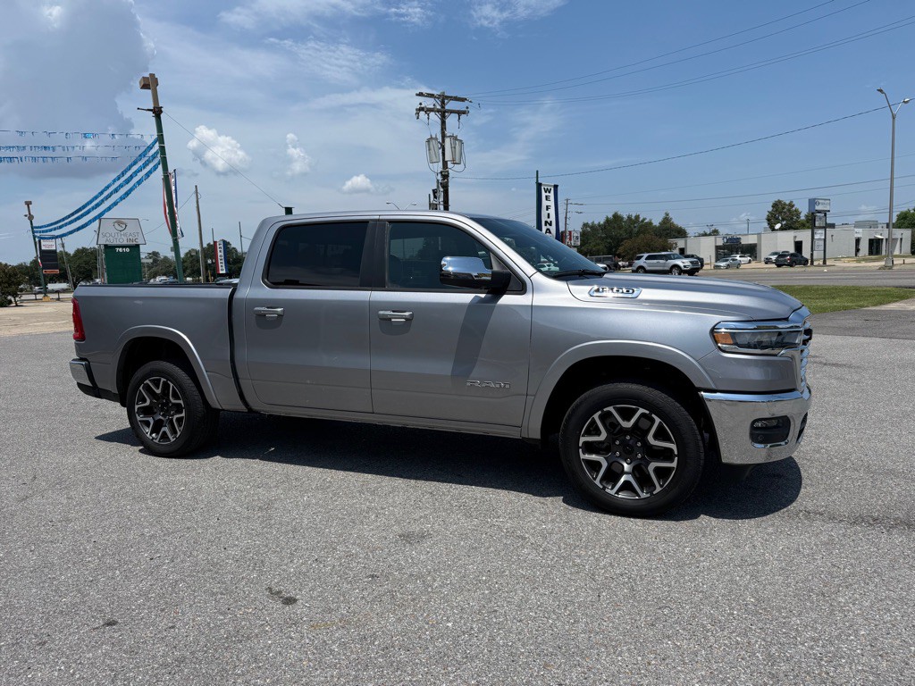 2025 RAM 1500 Image 4