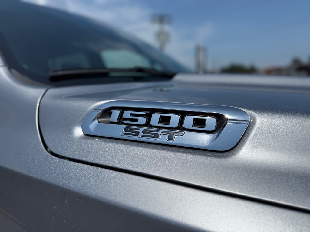 2025 RAM 1500 Image 11