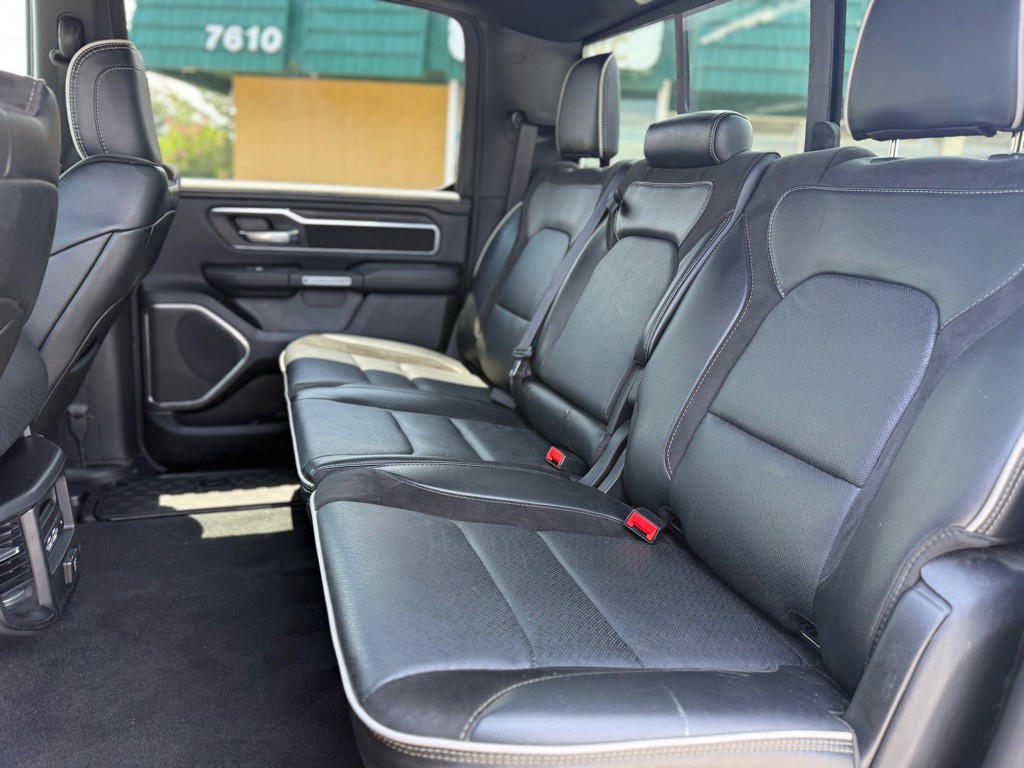 2025 RAM 1500 Image 15