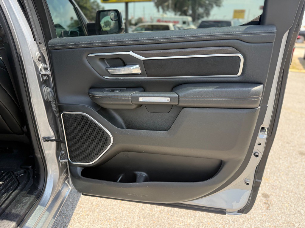 2025 RAM 1500 Image 23