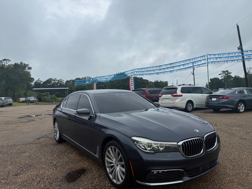 2016 BMW 7 Series Image 4