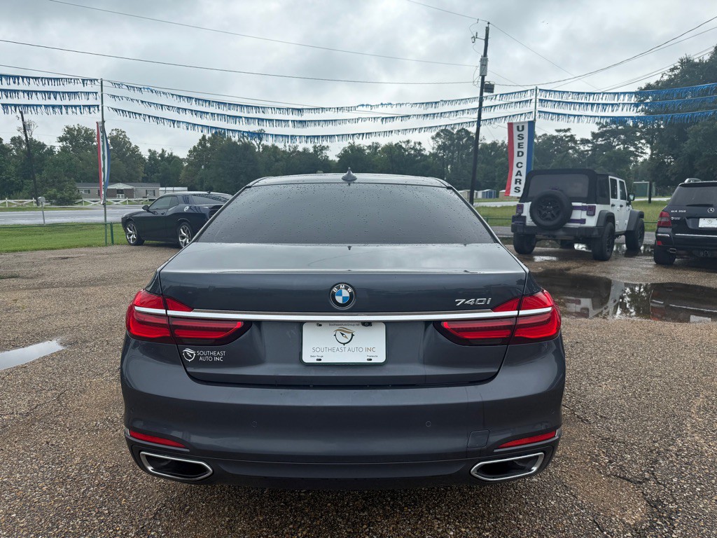 2016 BMW 7 Series Image 7