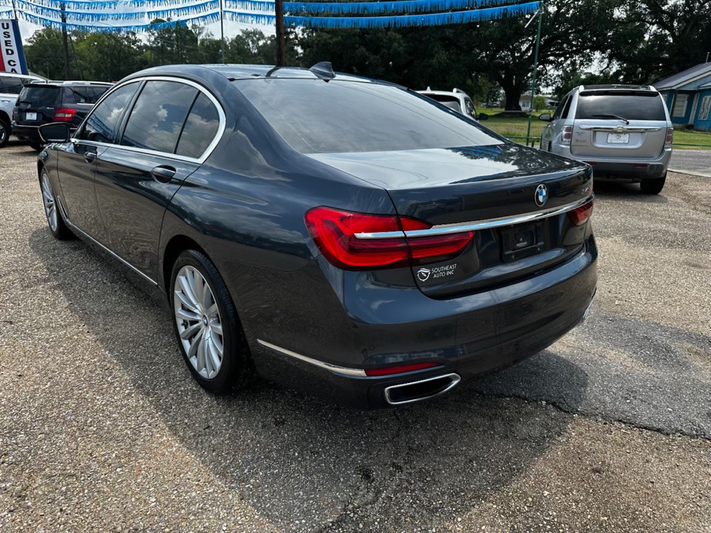 2016 BMW 7 Series Image 20