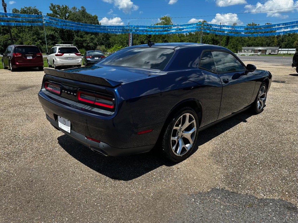 2015 Dodge Challenger Image 5