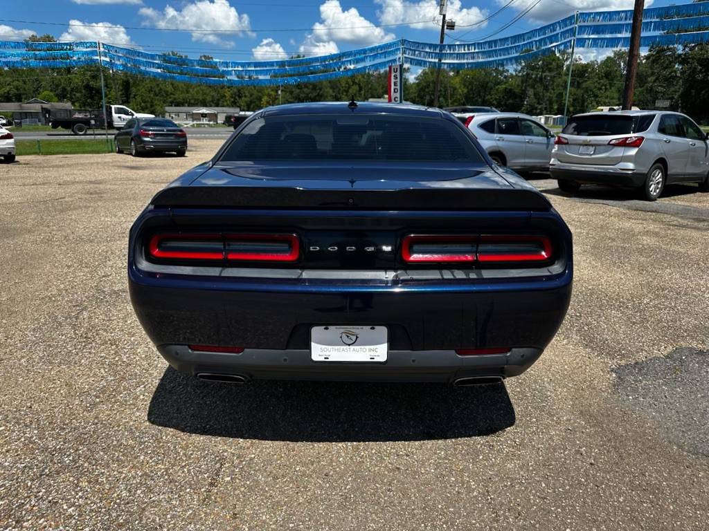 2015 Dodge Challenger Image 6
