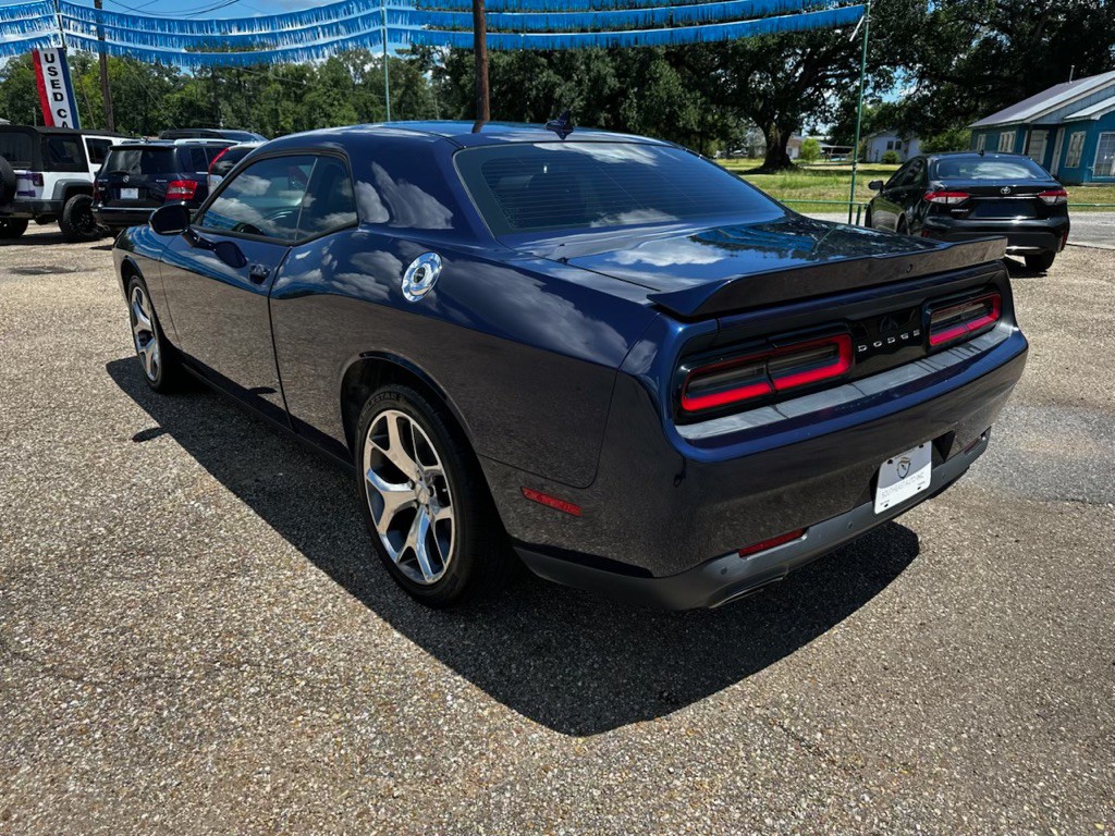 2015 Dodge Challenger Image 7