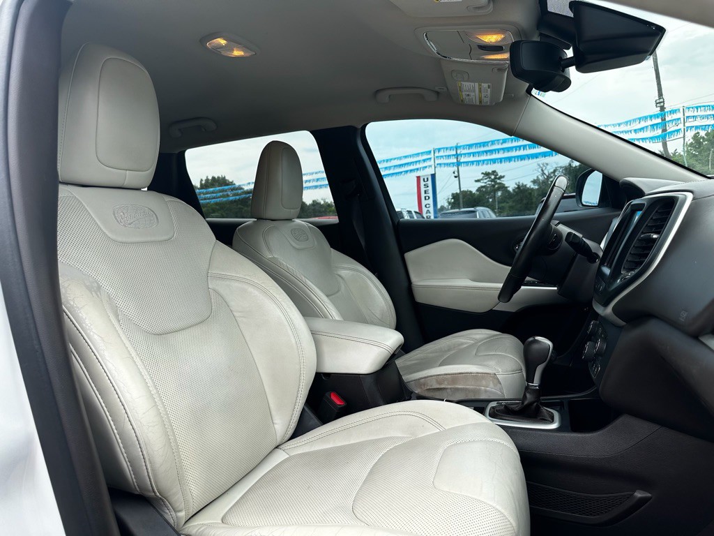 2018 Jeep Cherokee Image 15