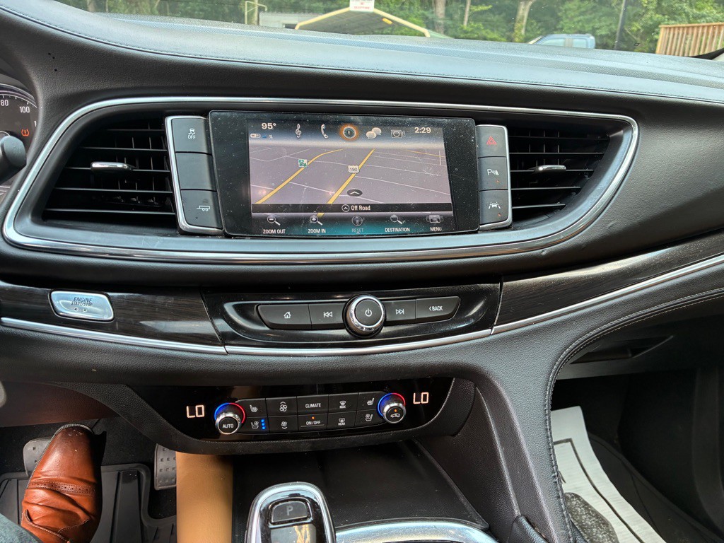 2018 Buick Enclave Image 12