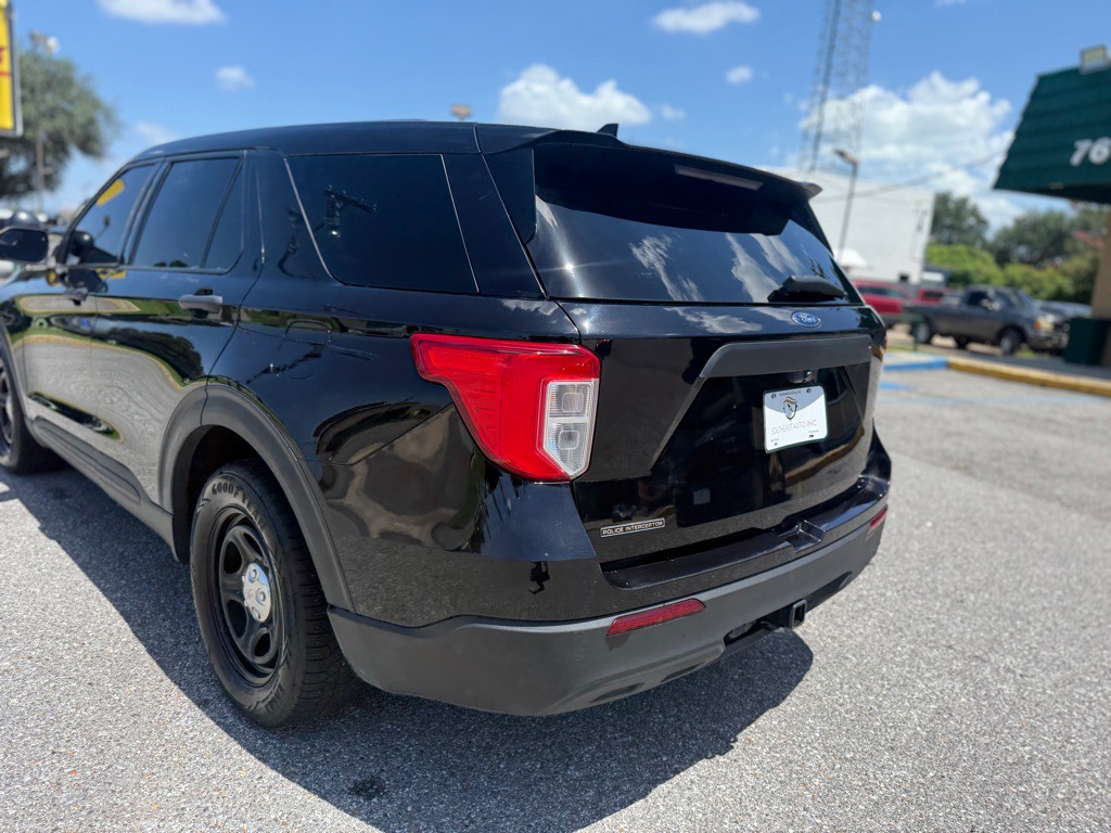 2021 Ford Explorer Image 8