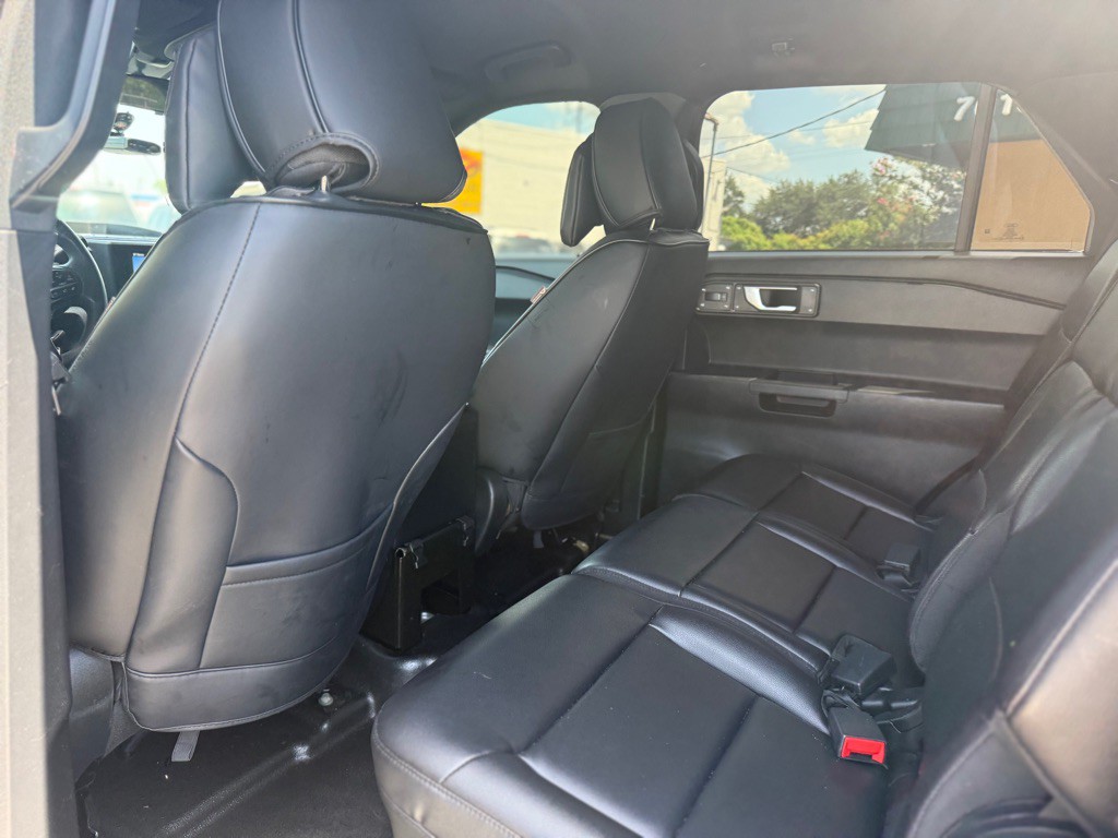 2021 Ford Explorer Image 15