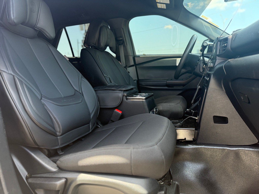 2021 Ford Explorer Image 16