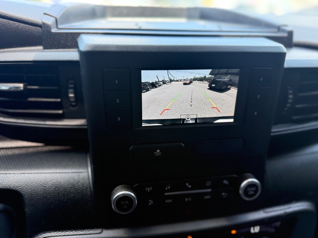 2021 Ford Explorer Image 21