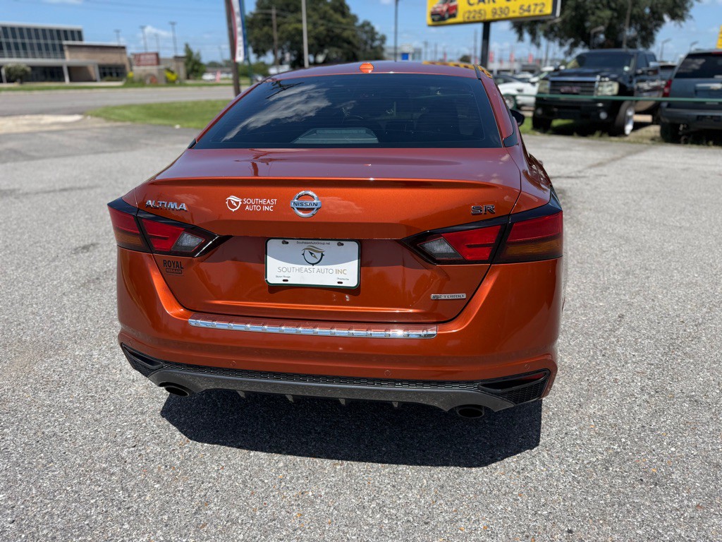 2021 Nissan Altima Image 6