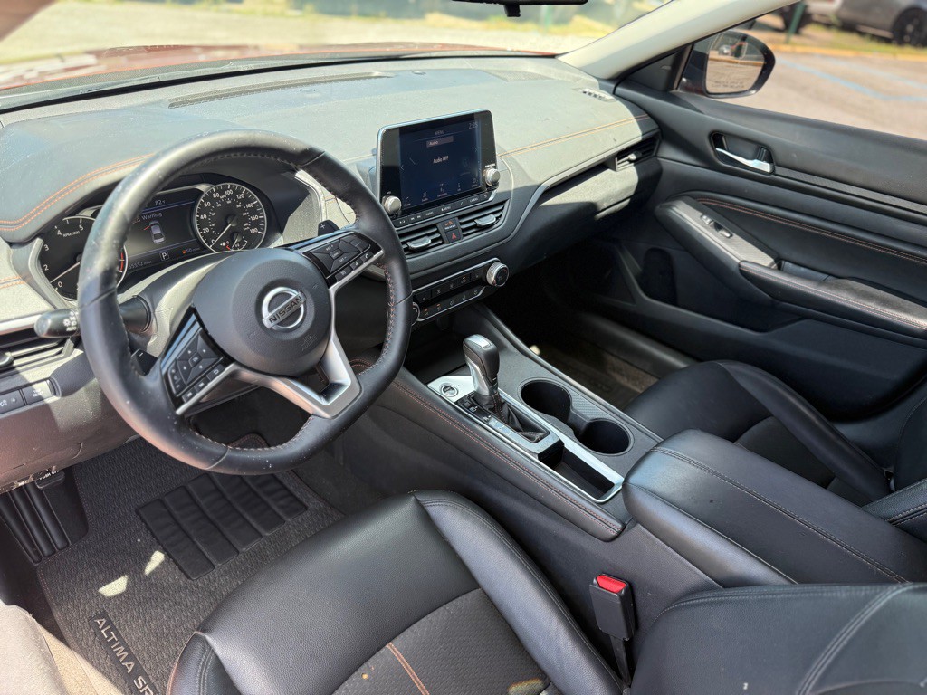 2021 Nissan Altima Image 12