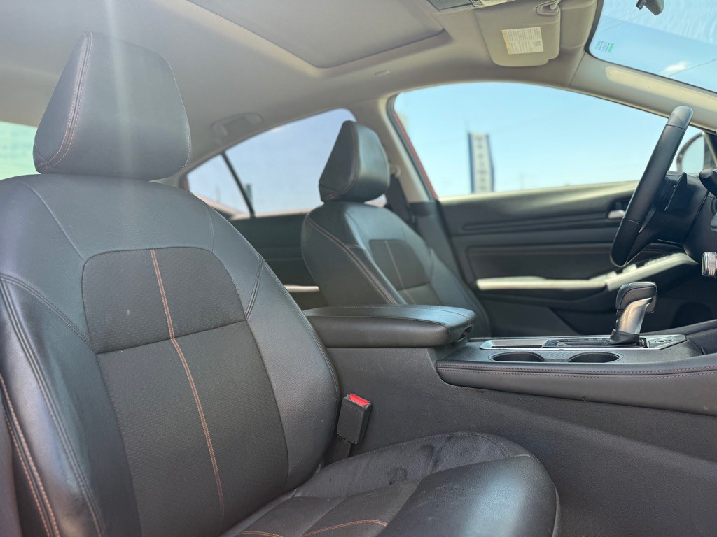 2021 Nissan Altima Image 14
