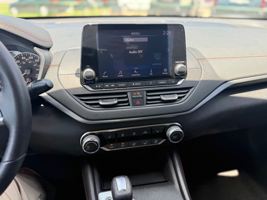 2021 Nissan Altima Image 23