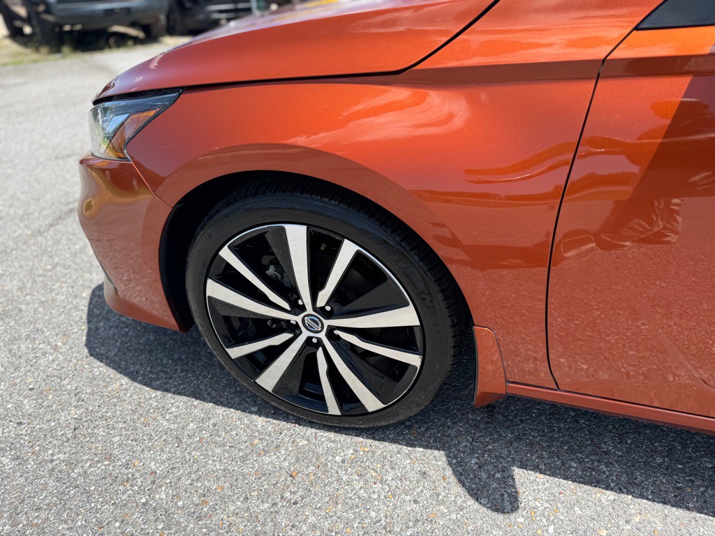 2021 Nissan Altima Image 25