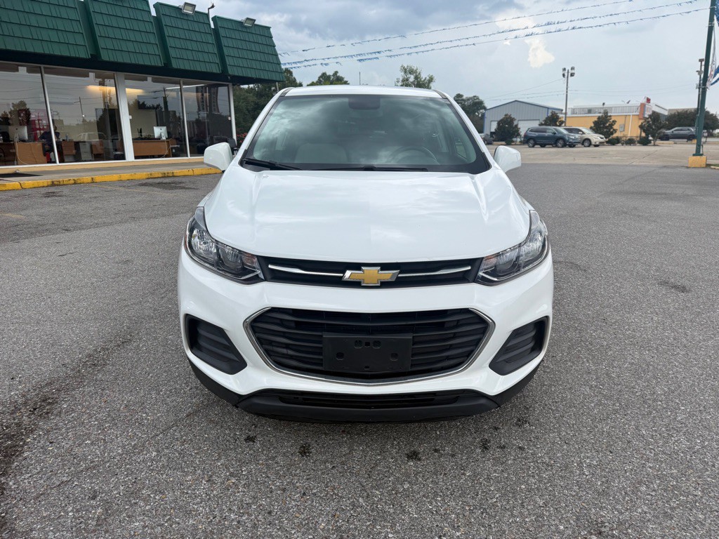 2022 Chevrolet Trax Image 2