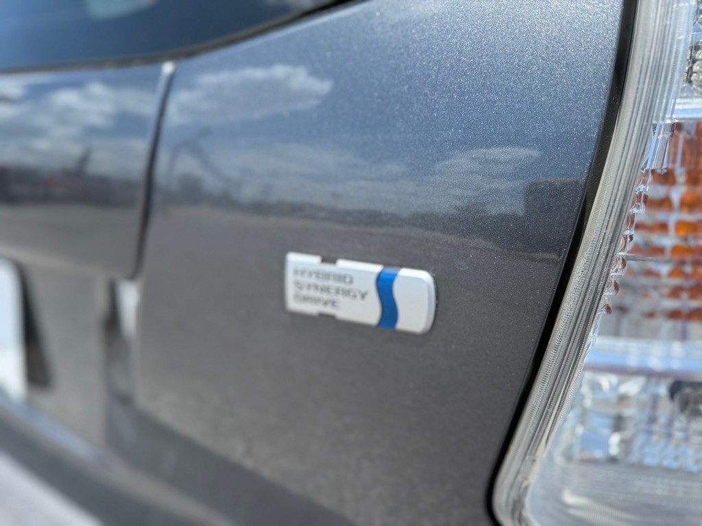 2012 Toyota Prius Image 9