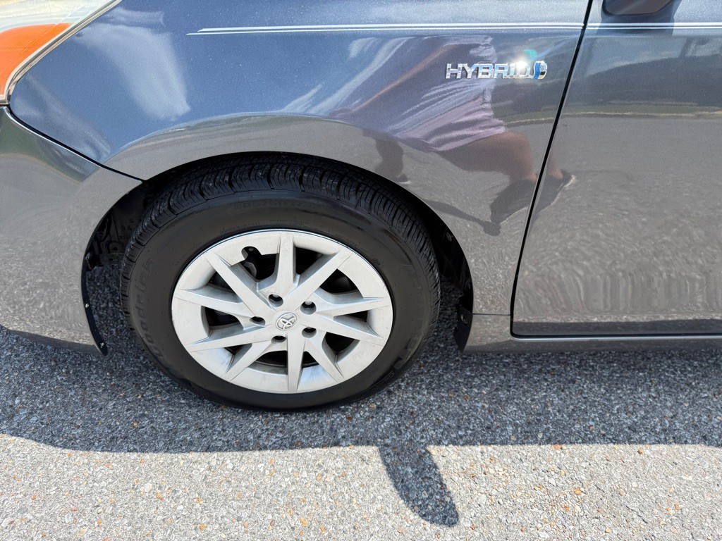2012 Toyota Prius Image 25