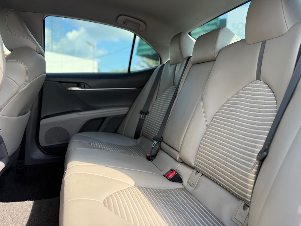 2021 Toyota Camry Image 11