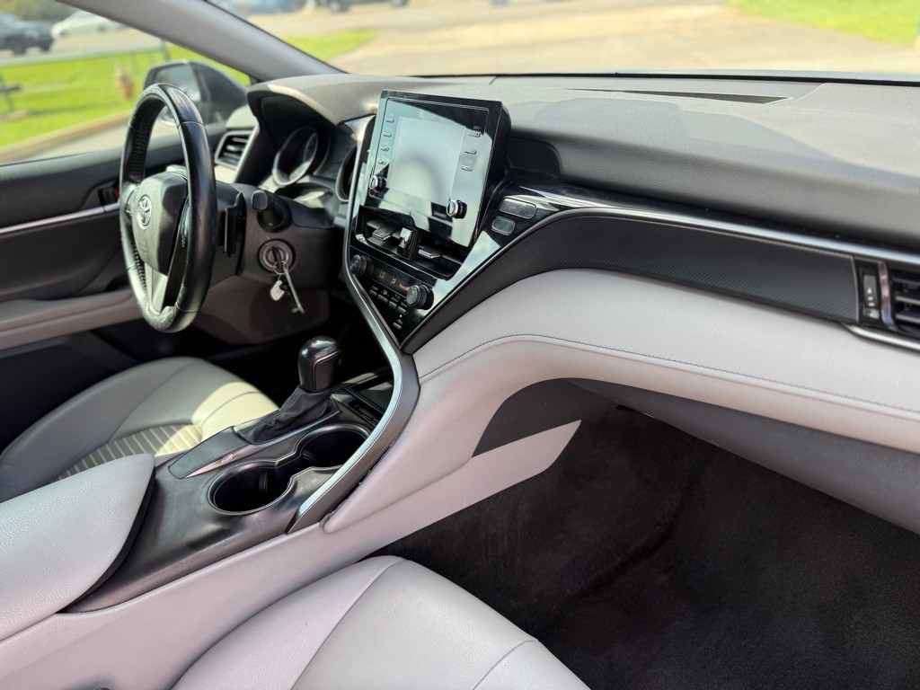 2021 Toyota Camry Image 14