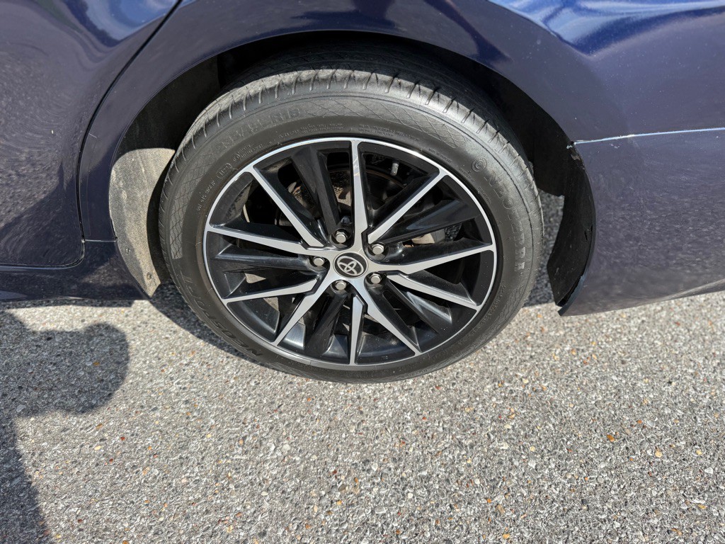 2021 Toyota Camry Image 25