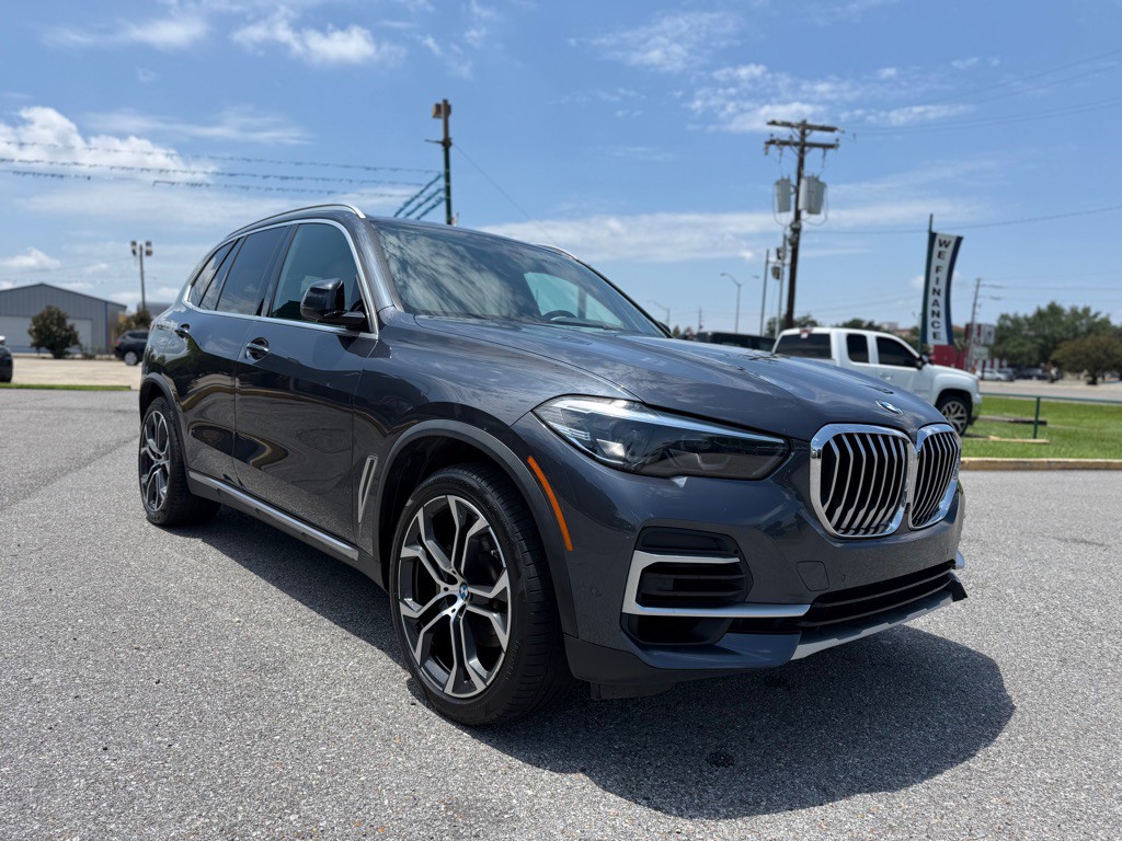 2022 BMW X5 Image 3