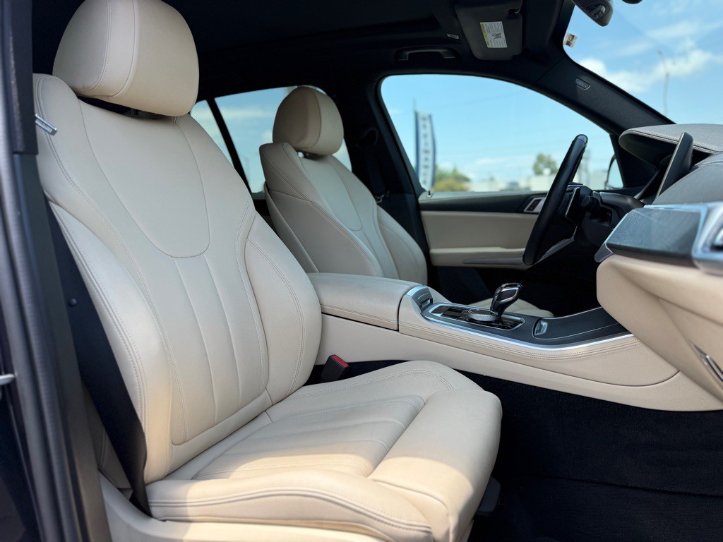 2022 BMW X5 Image 14