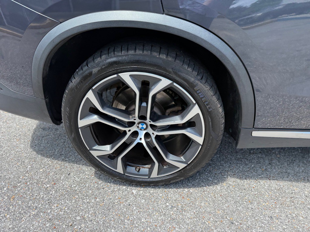 2022 BMW X5 Image 32