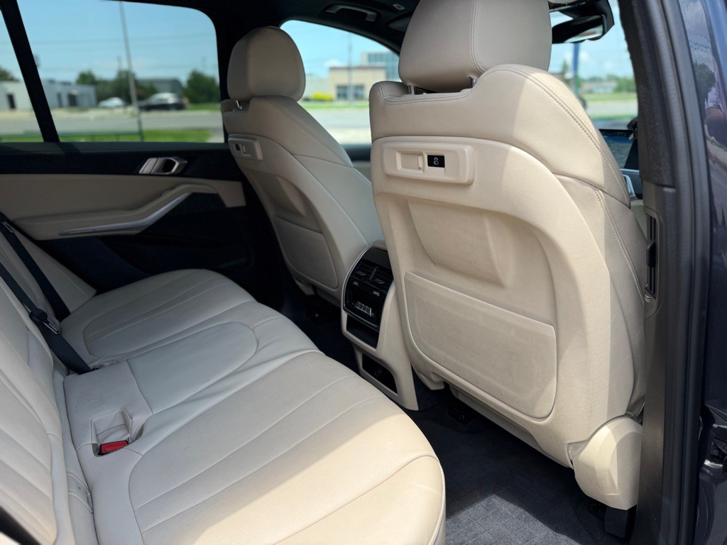 2022 BMW X5 Image 19