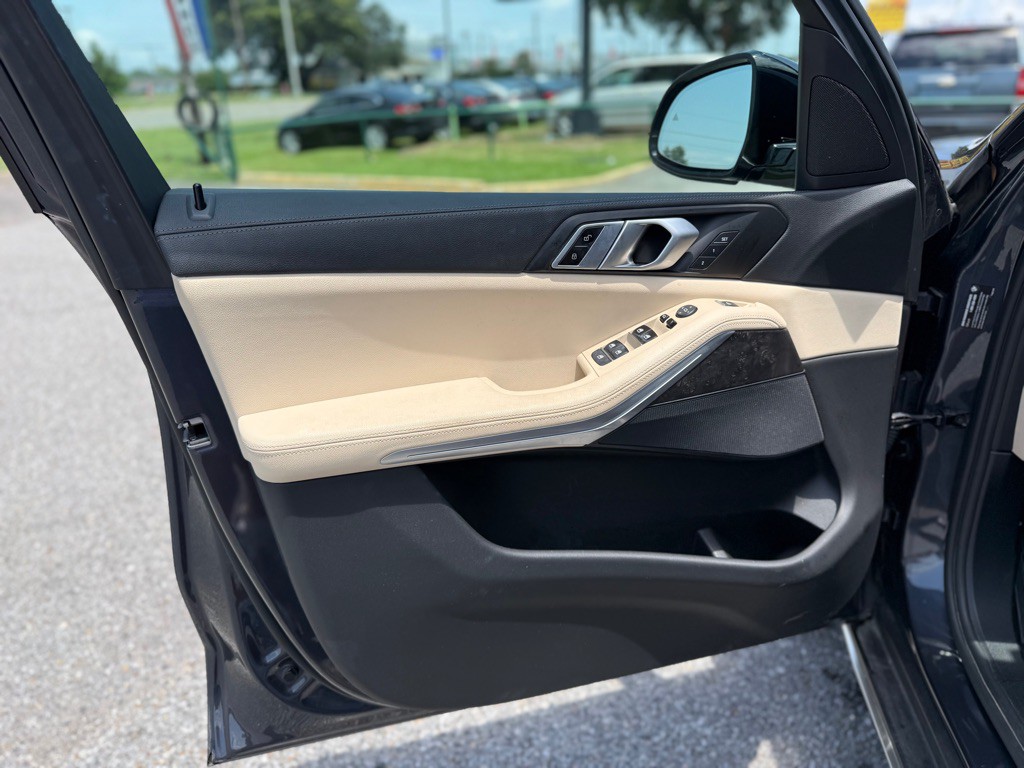2022 BMW X5 Image 22