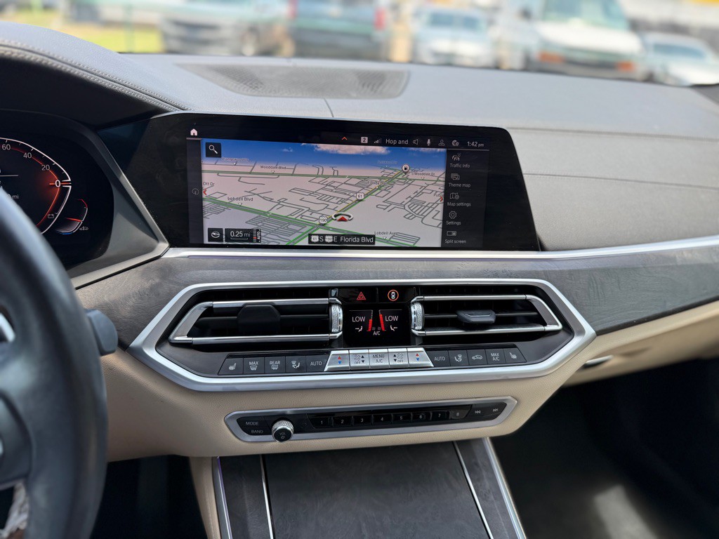 2022 BMW X5 Image 26