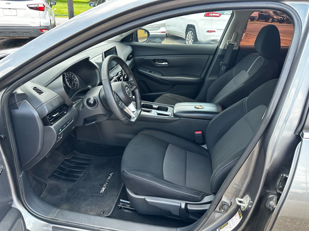 2021 Nissan Sentra Image 9