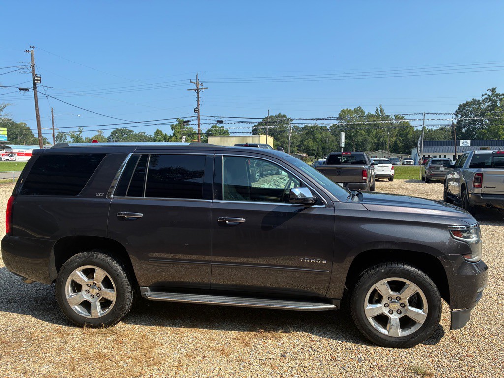 2016 Chevrolet Tahoe Image 4