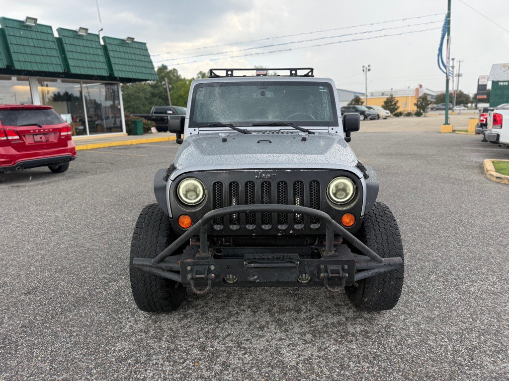 2013 Jeep Wrangler Unlimited Image 2