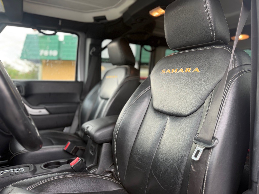 2013 Jeep Wrangler Unlimited Image 9