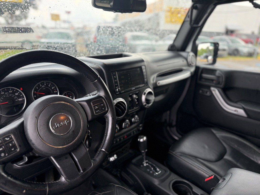 2013 Jeep Wrangler Unlimited Image 10