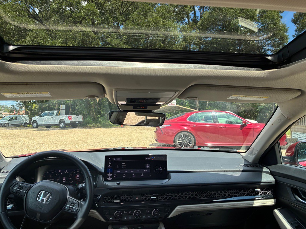 2023 Honda Accord Image 16