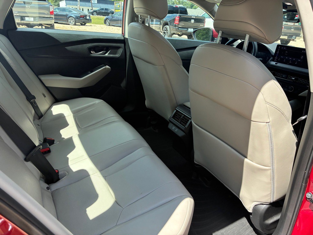 2023 Honda Accord Image 17