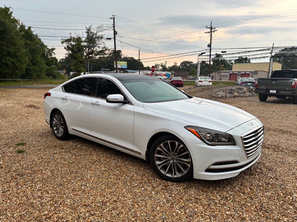 2015 Hyundai Genesis Image 3