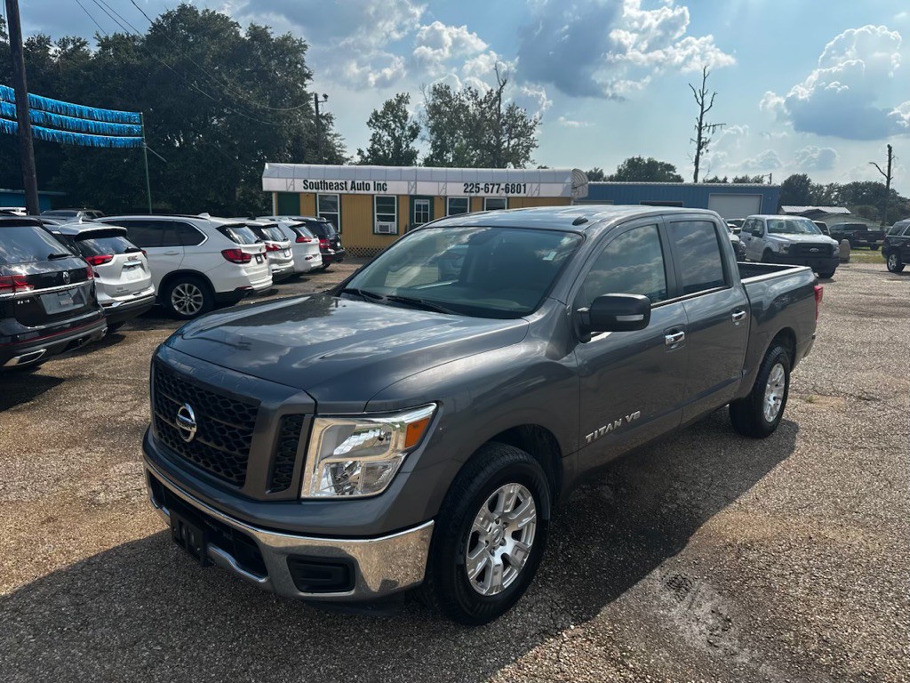 2019 Nissan Titan Image 1