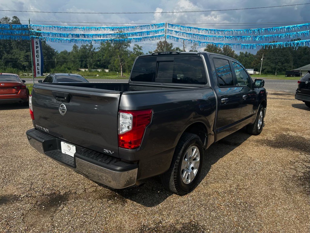 2019 Nissan Titan Image 5