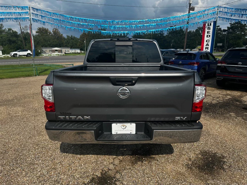 2019 Nissan Titan Image 6