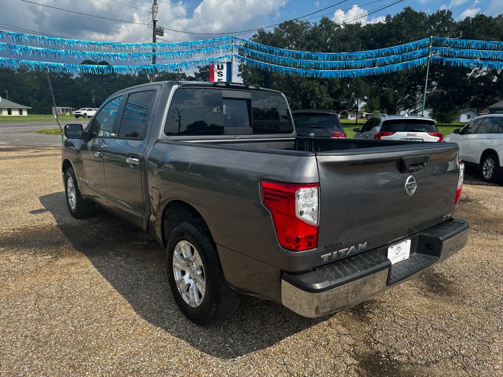 2019 Nissan Titan Image 7