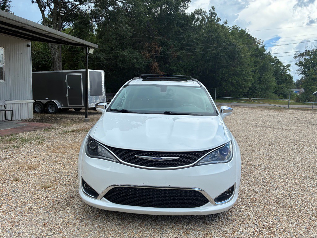 2020 Chrysler Pacifica Image 2